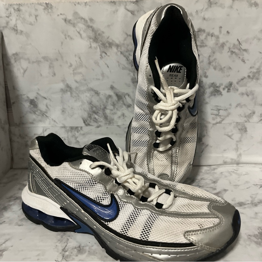 Nike Reax Athletic Training White Silver Blue Mens Size 7.5 Sneaker Shoes